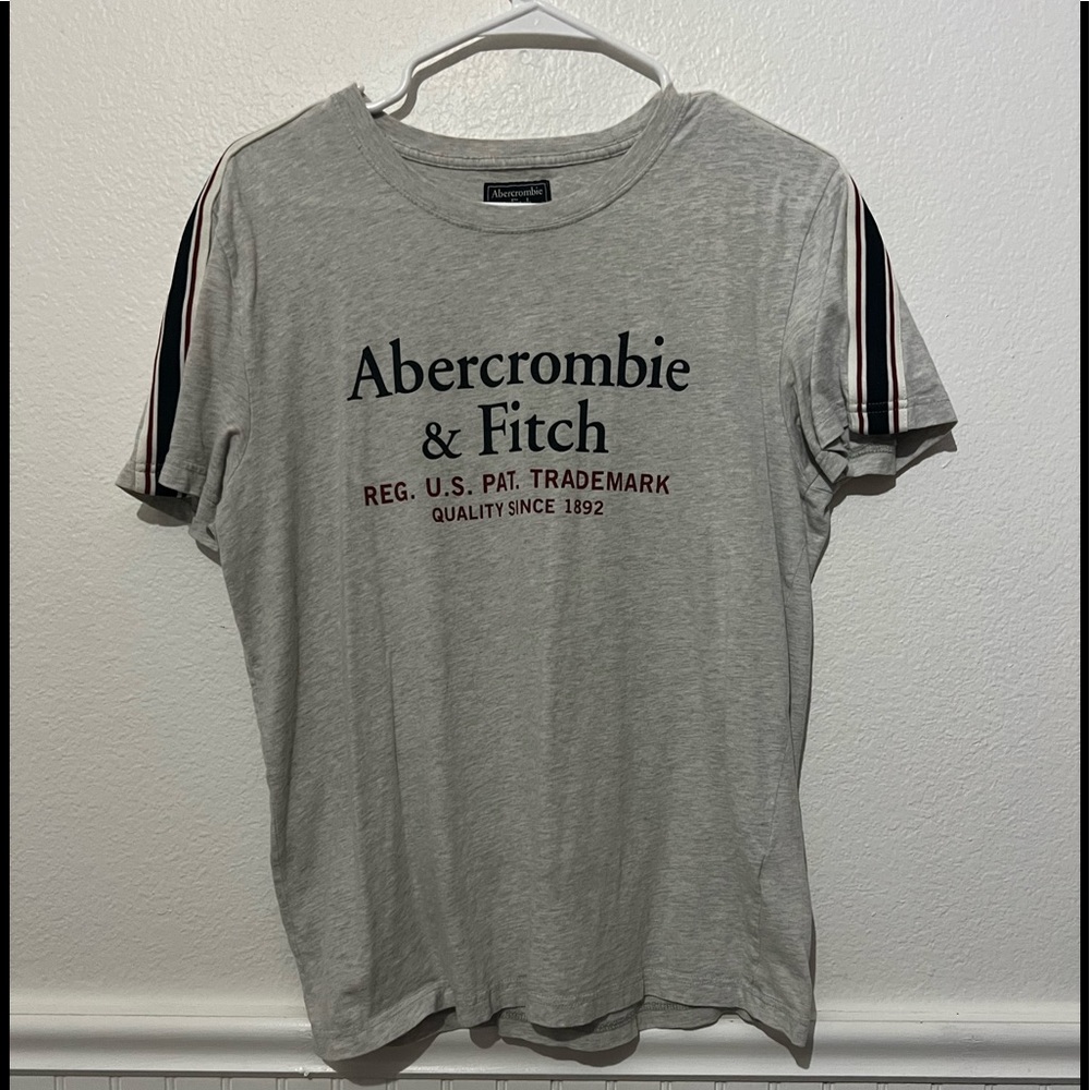 Mens Small abercrombie and fitch Tee